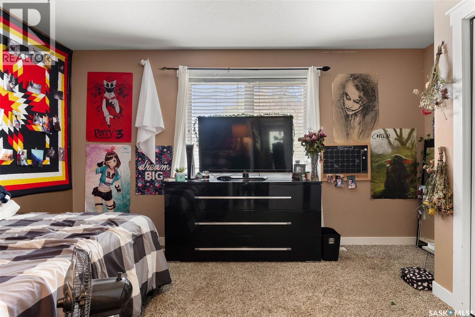 1358 Arthur Street, Regina, SK - Indoor Photo Showing Bedroom