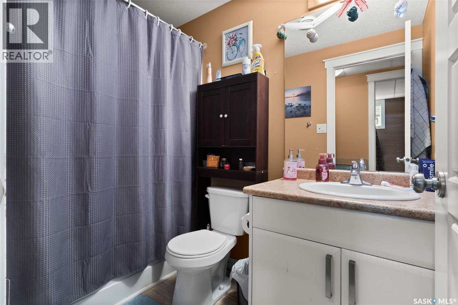 1358 Arthur Street, Regina, SK - Indoor Photo Showing Bathroom
