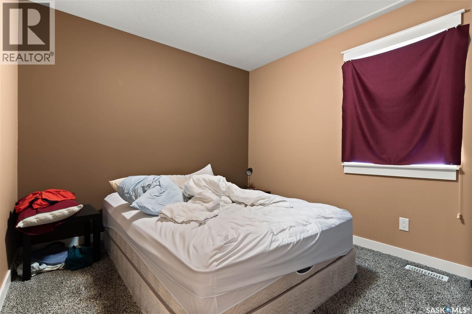 1358 Arthur Street, Regina, SK - Indoor Photo Showing Bedroom