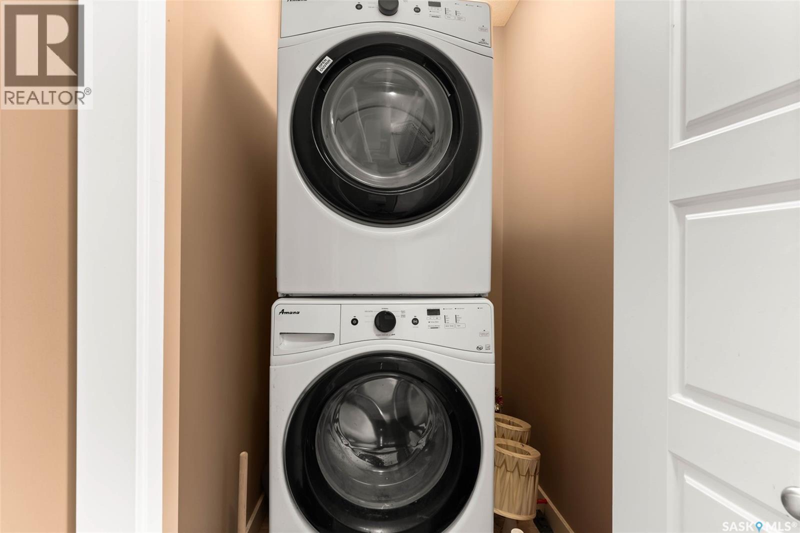 1358 Arthur Street, Regina, SK - Indoor Photo Showing Laundry Room