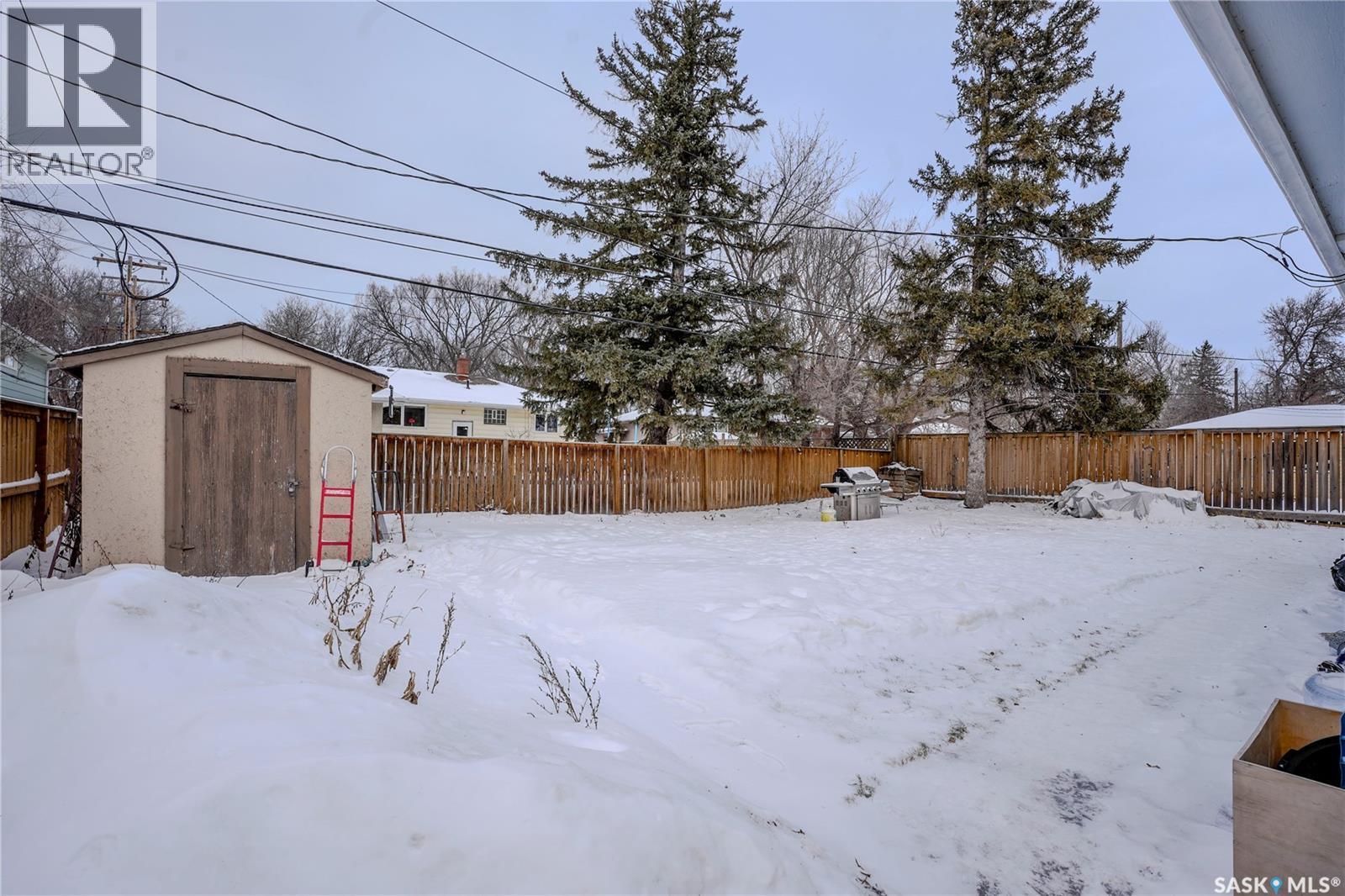 1812 Grant Drive, Regina, SK - Outdoor