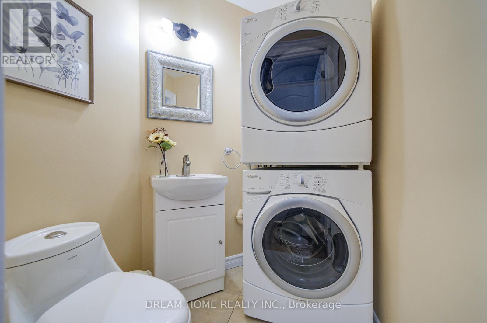30 Marlow Crescent, Markham, ON - Indoor Photo Showing Laundry Room