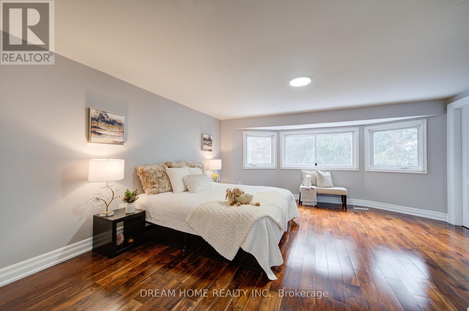 30 Marlow Crescent, Markham, ON - Indoor Photo Showing Bedroom