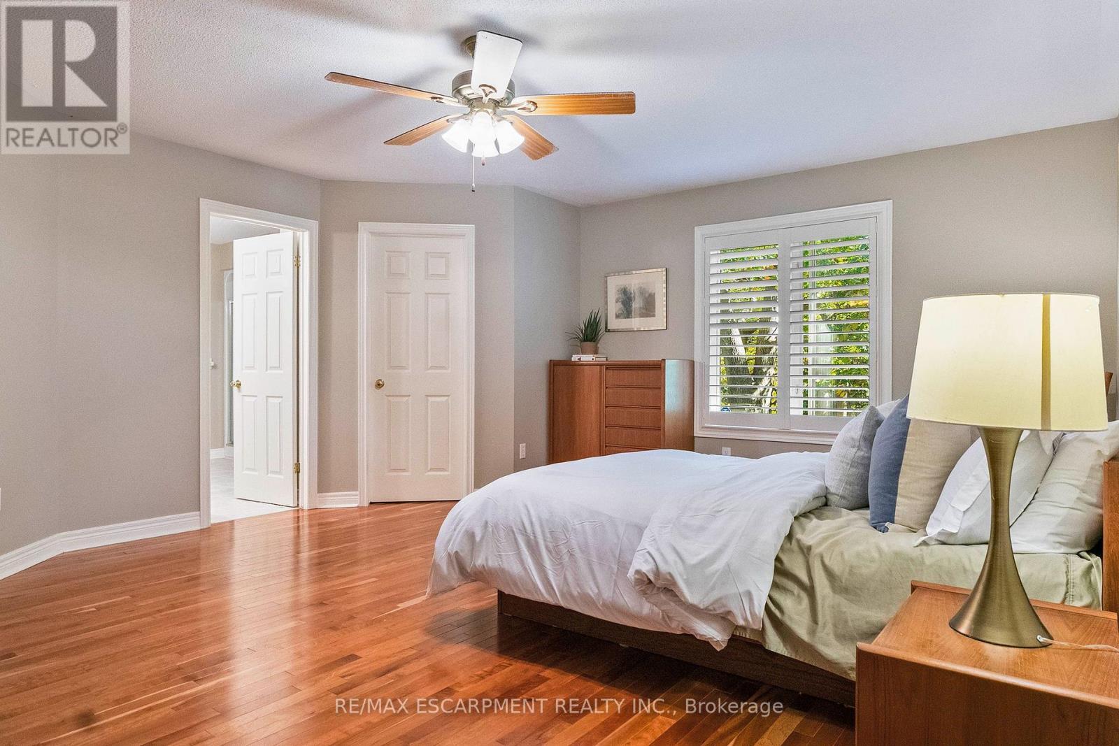 1329 Clarkson Road N, Mississauga, ON - Indoor Photo Showing Bedroom