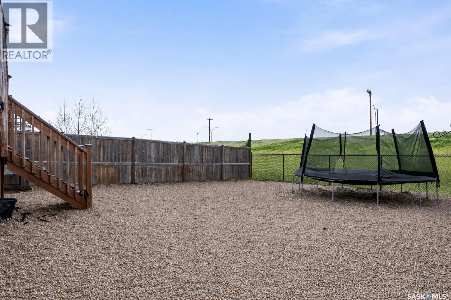 219 Henick Crescent, Saskatoon, SK - Outdoor