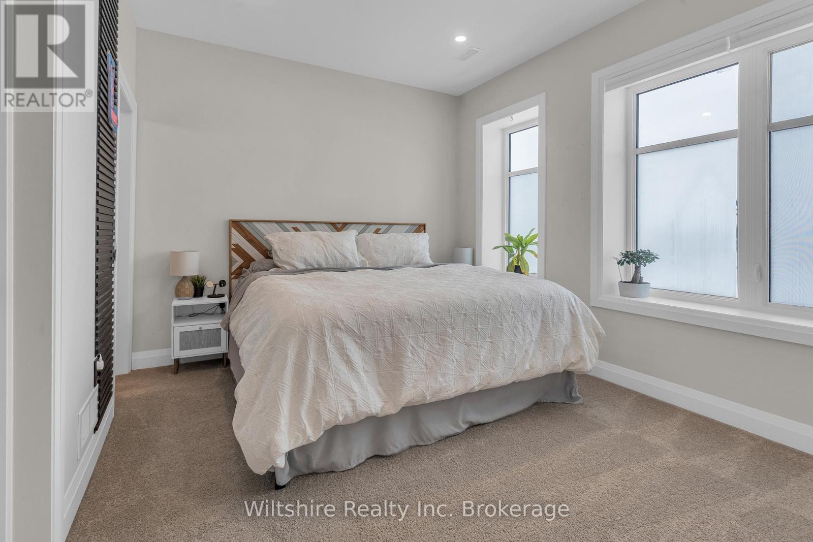 1105 - 361 Quarter Town Line, Tillsonburg, ON - Indoor Photo Showing Bedroom