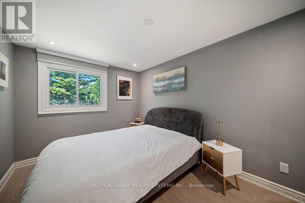 1114 Cedarcroft Crescent, Pickering, ON - Indoor Photo Showing Bedroom