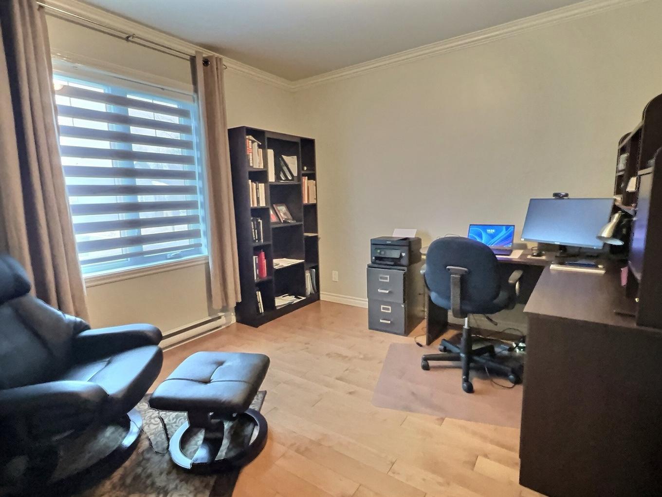 Chambre à coucher - 1335 Rue Bell, Drummondville, QC - Indoor Photo Showing Other Room