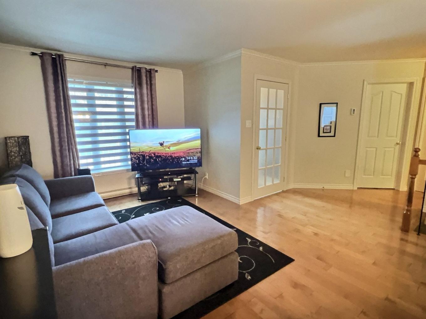 Salon - 1335 Rue Bell, Drummondville, QC - Indoor Photo Showing Living Room