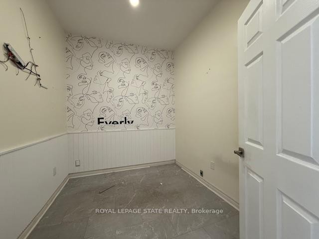 854 King Street W, Hamilton, ON