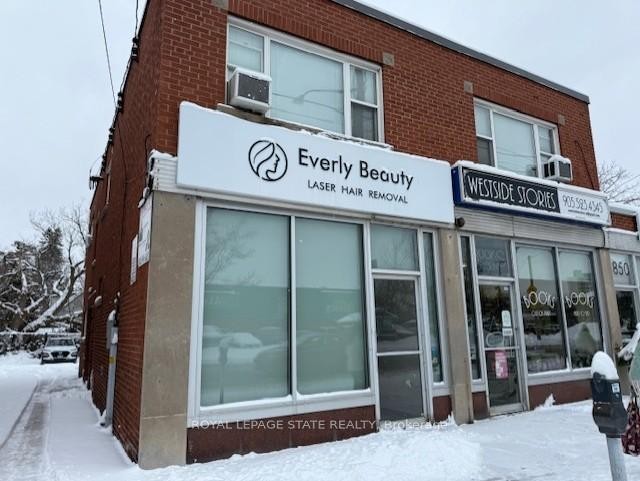 854 King Street W, Hamilton, ON