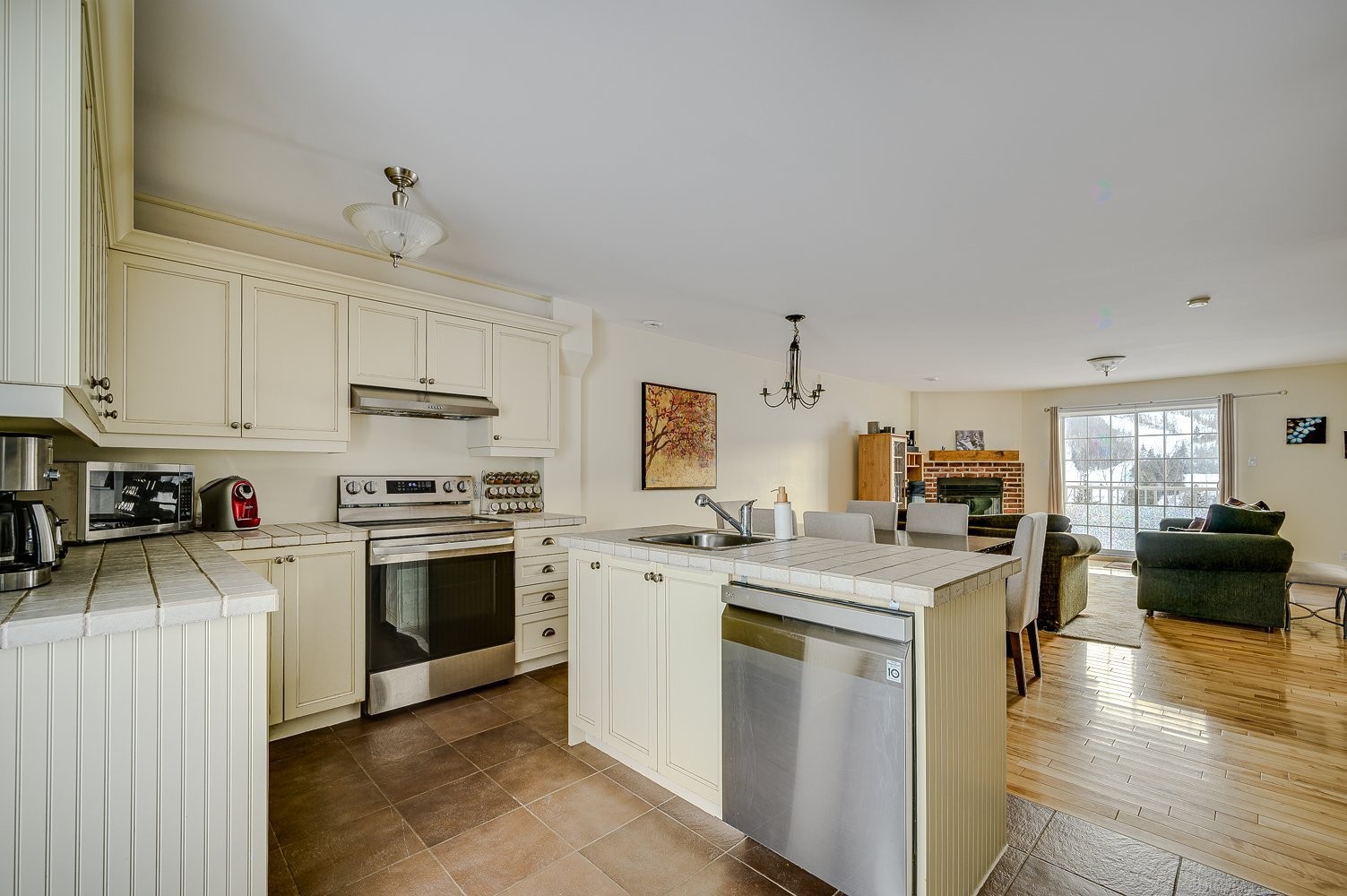 Cuisine - 729A Rue Principale, Saint-Sauveur, QC - Indoor Photo Showing Kitchen