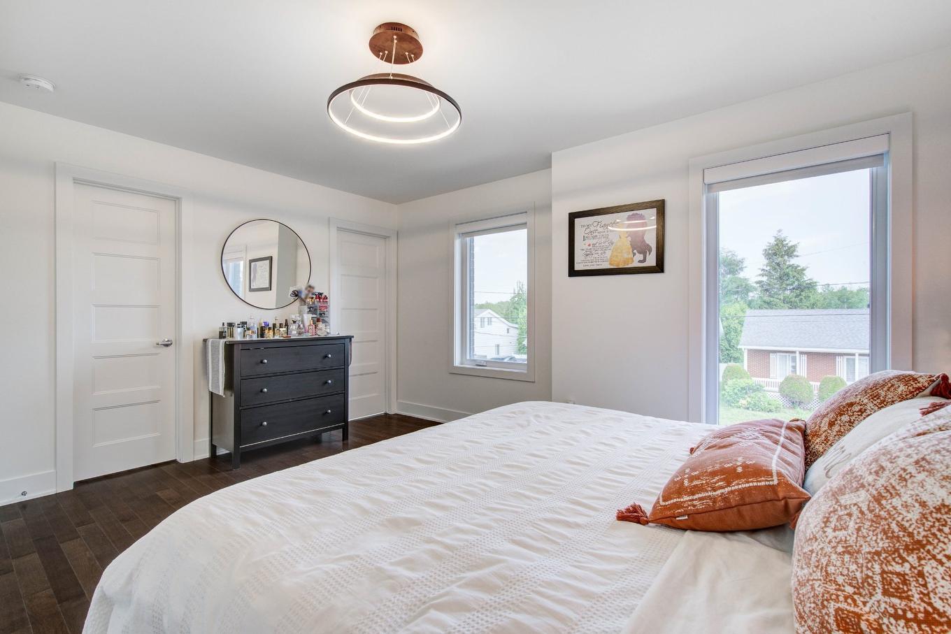 Chambre à coucher principale - 3444 Rue Du Collège, Longueuil (Saint-Hubert), QC - Indoor Photo Showing Bedroom