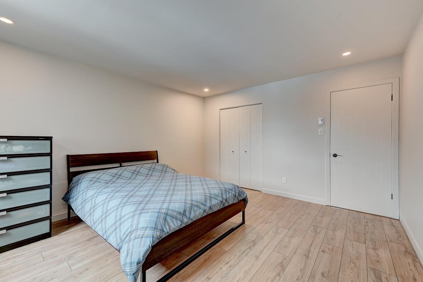 Chambre à coucher principale - 7-3290 Rue Mistral, Brossard, QC - Indoor Photo Showing Bedroom