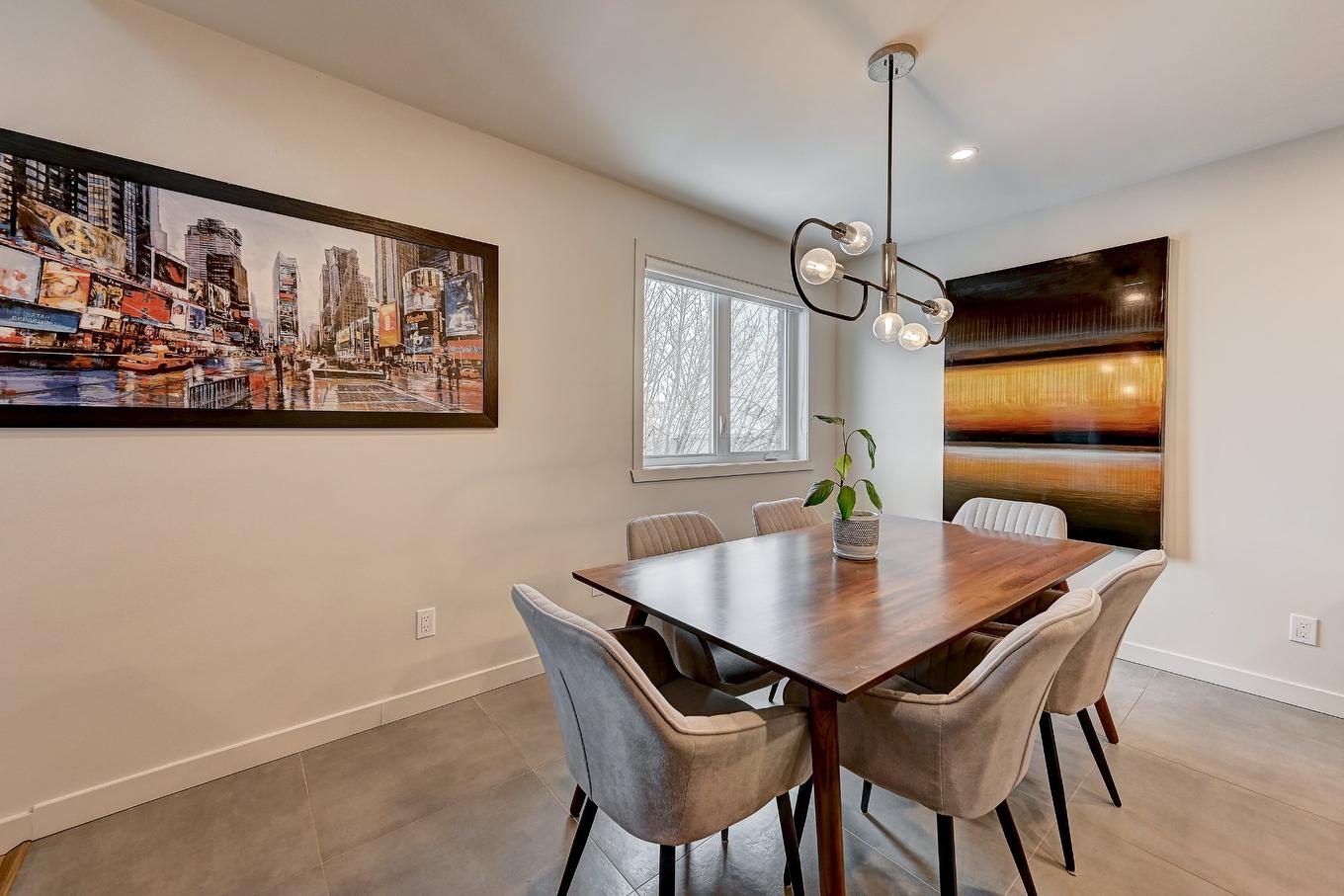 Coin-repas - 7-3290 Rue Mistral, Brossard, QC - Indoor Photo Showing Dining Room