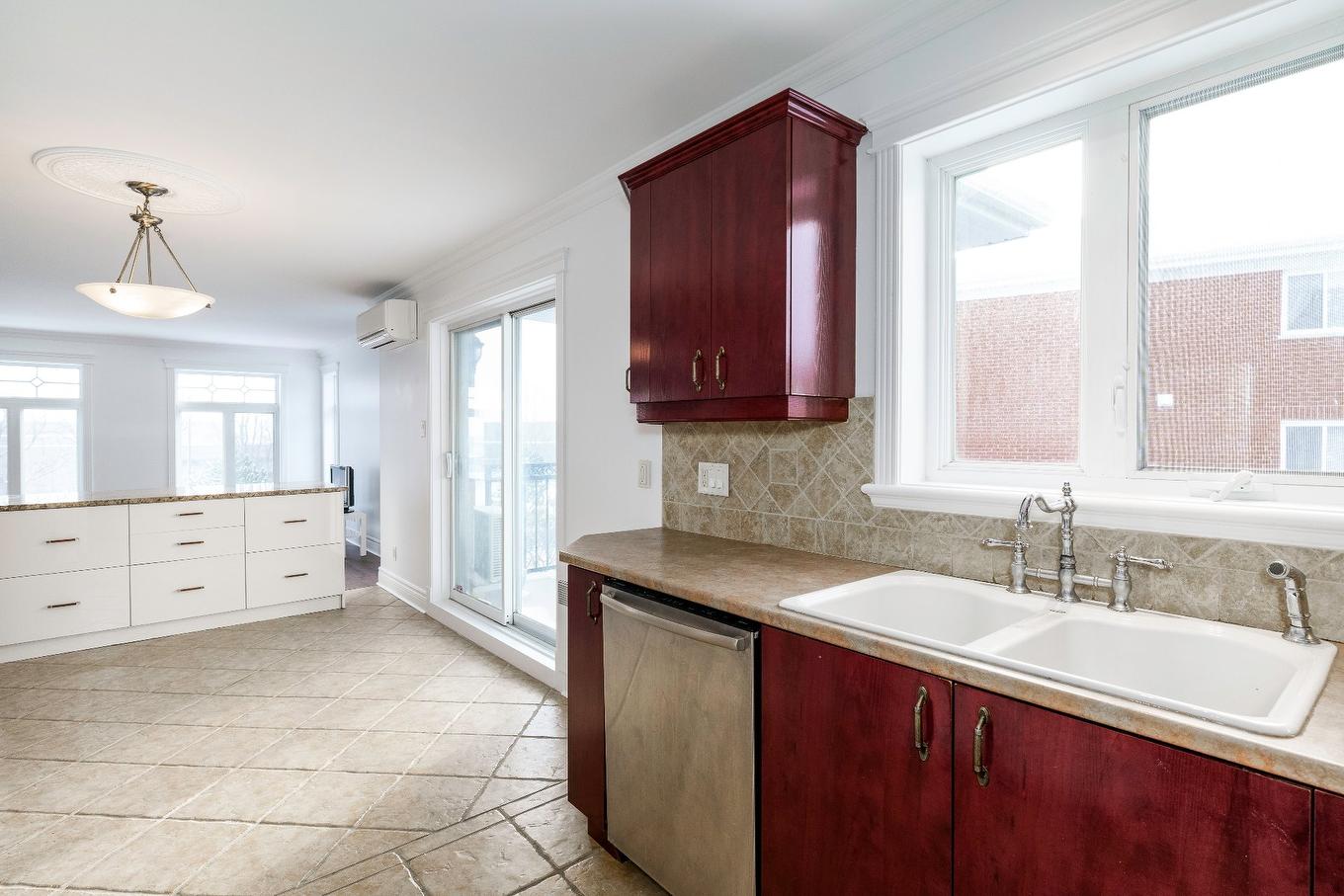 Kitchen - 2476 Boul. Lebourgneuf, Québec (Les Rivières), QC - Indoor Photo Showing Kitchen With Double Sink