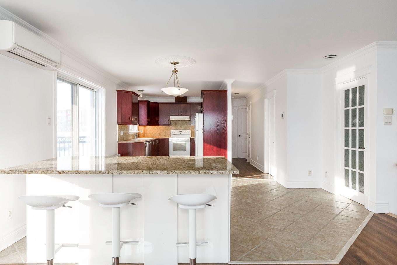 Dinette - 2476 Boul. Lebourgneuf, Québec (Les Rivières), QC - Indoor Photo Showing Kitchen