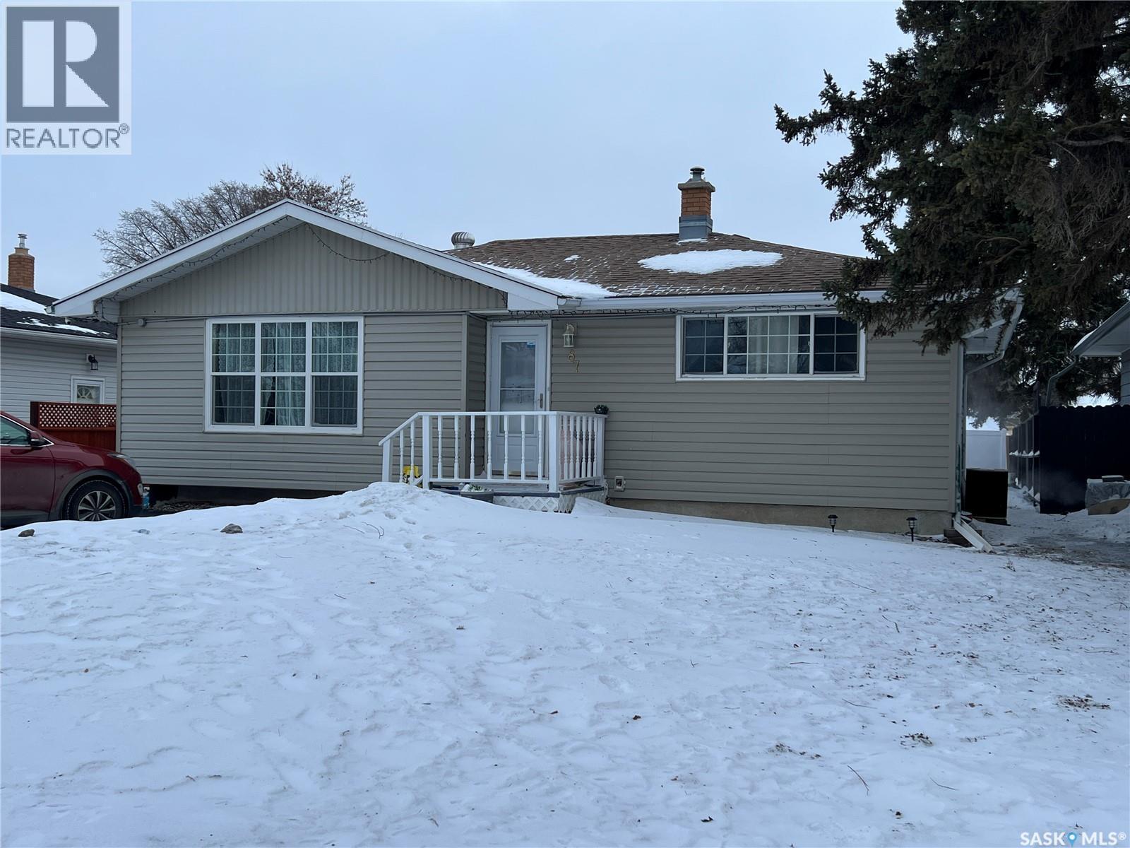 87 Merlin Crescent, Regina, SK - Outdoor
