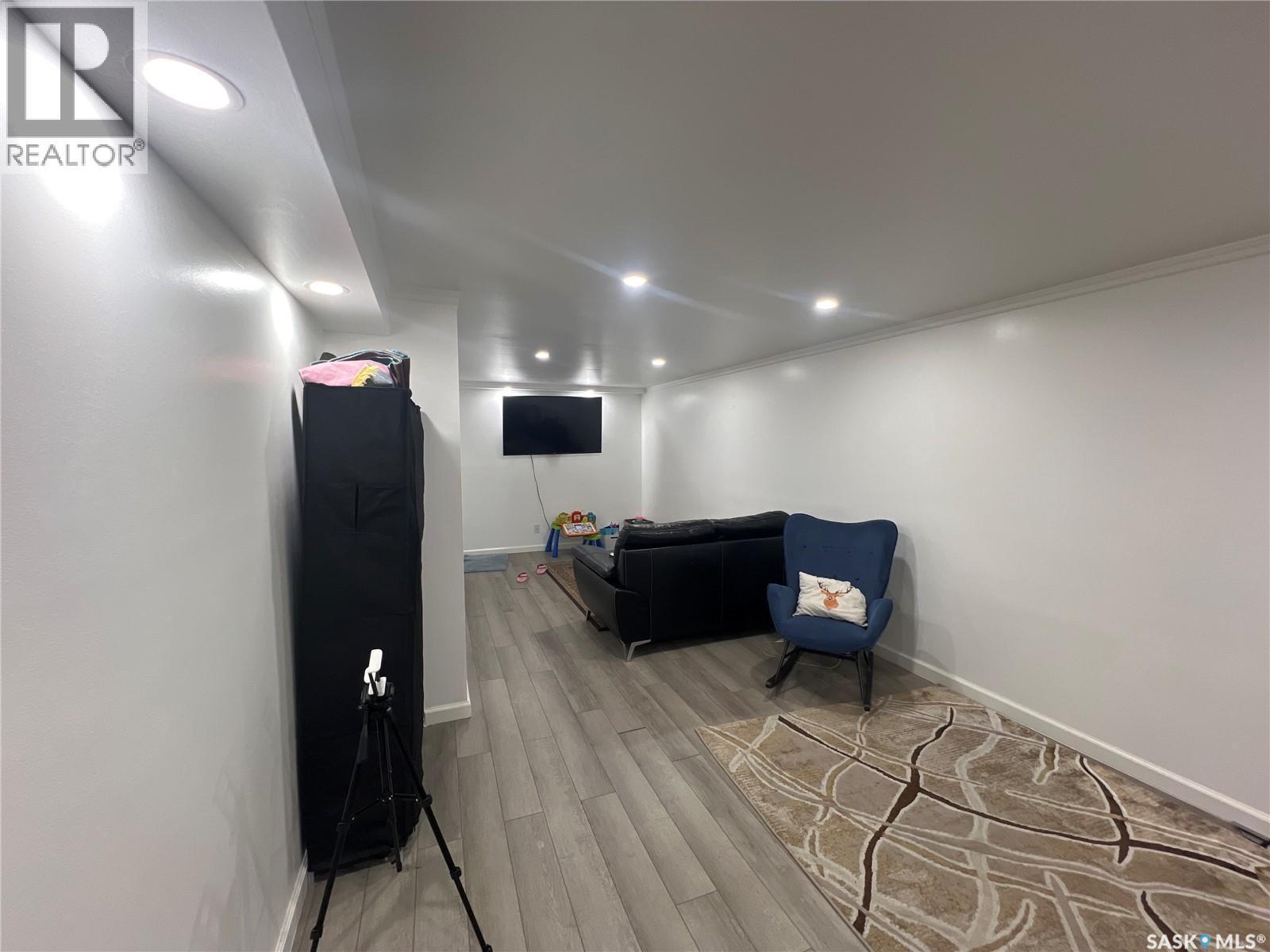 87 Merlin Crescent, Regina, SK - Indoor