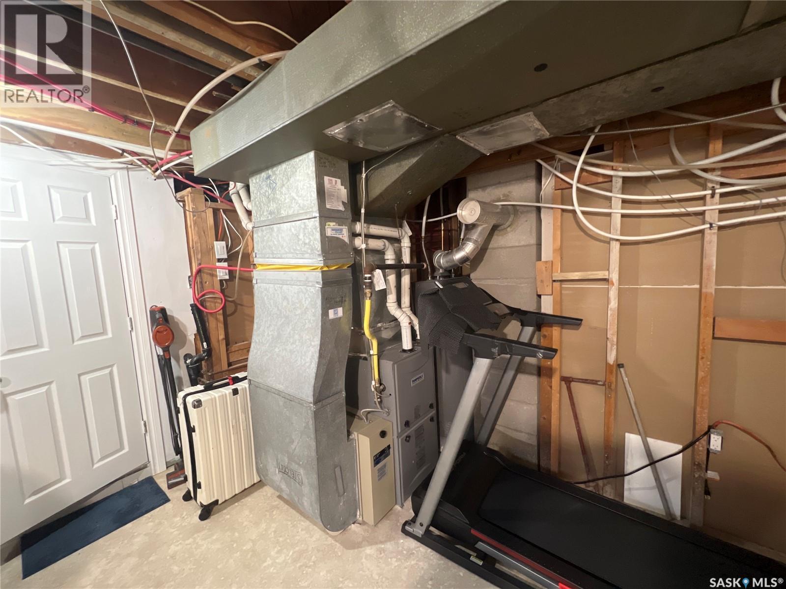 87 Merlin Crescent, Regina, SK - Indoor Photo Showing Basement