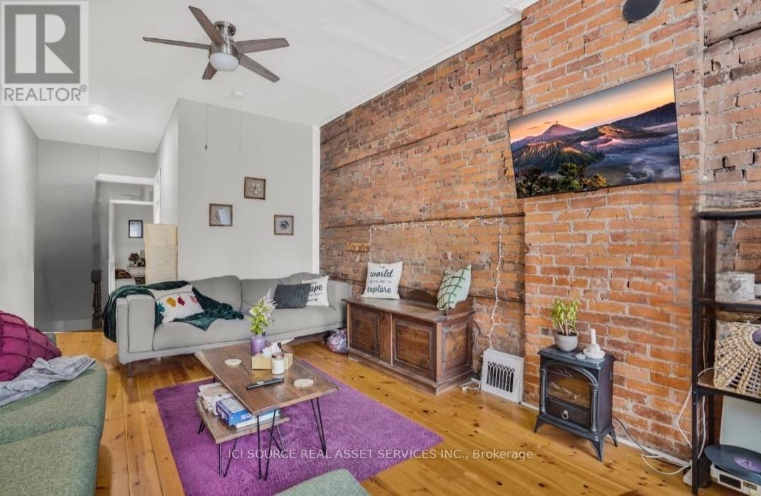 232 King Street W, Hamilton, ON