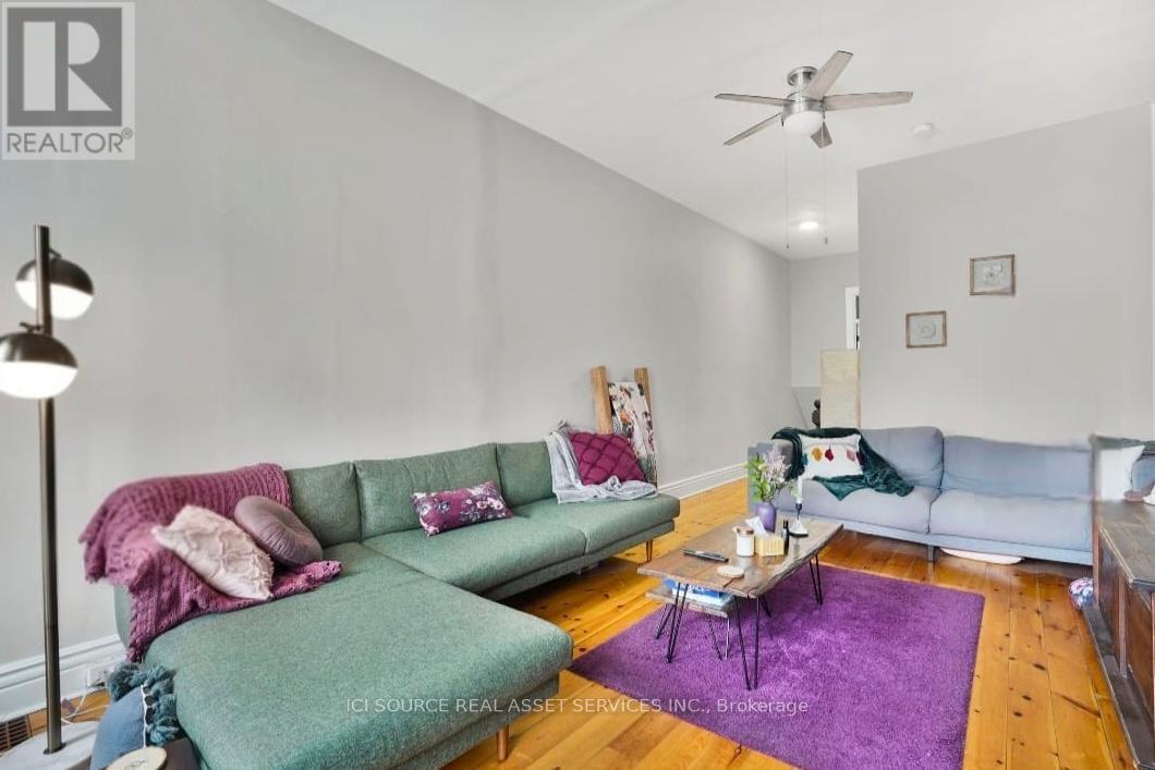 232 King Street W, Hamilton, ON