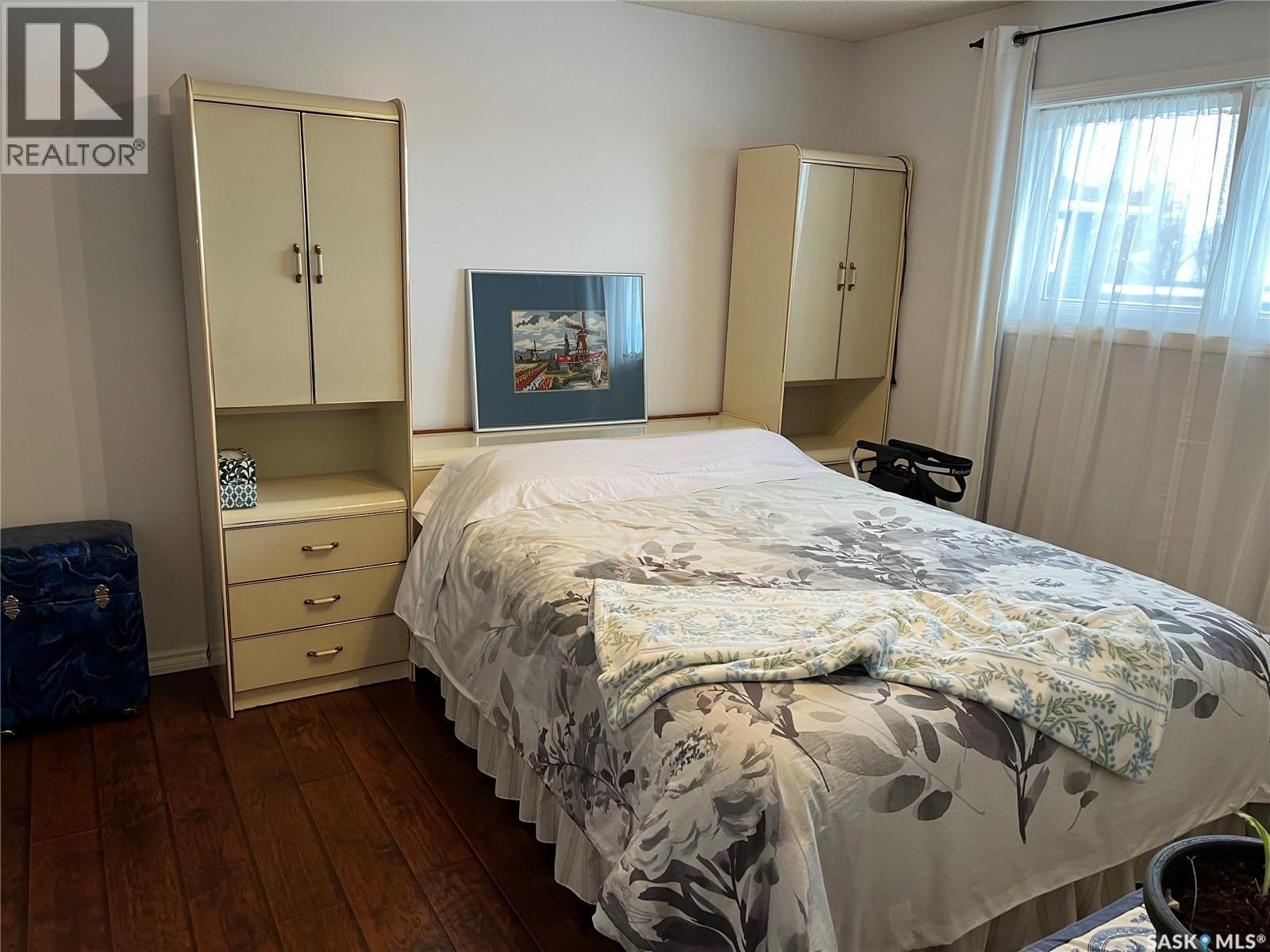 108 7Th Avenue E, Lafleche, SK - Indoor Photo Showing Bedroom
