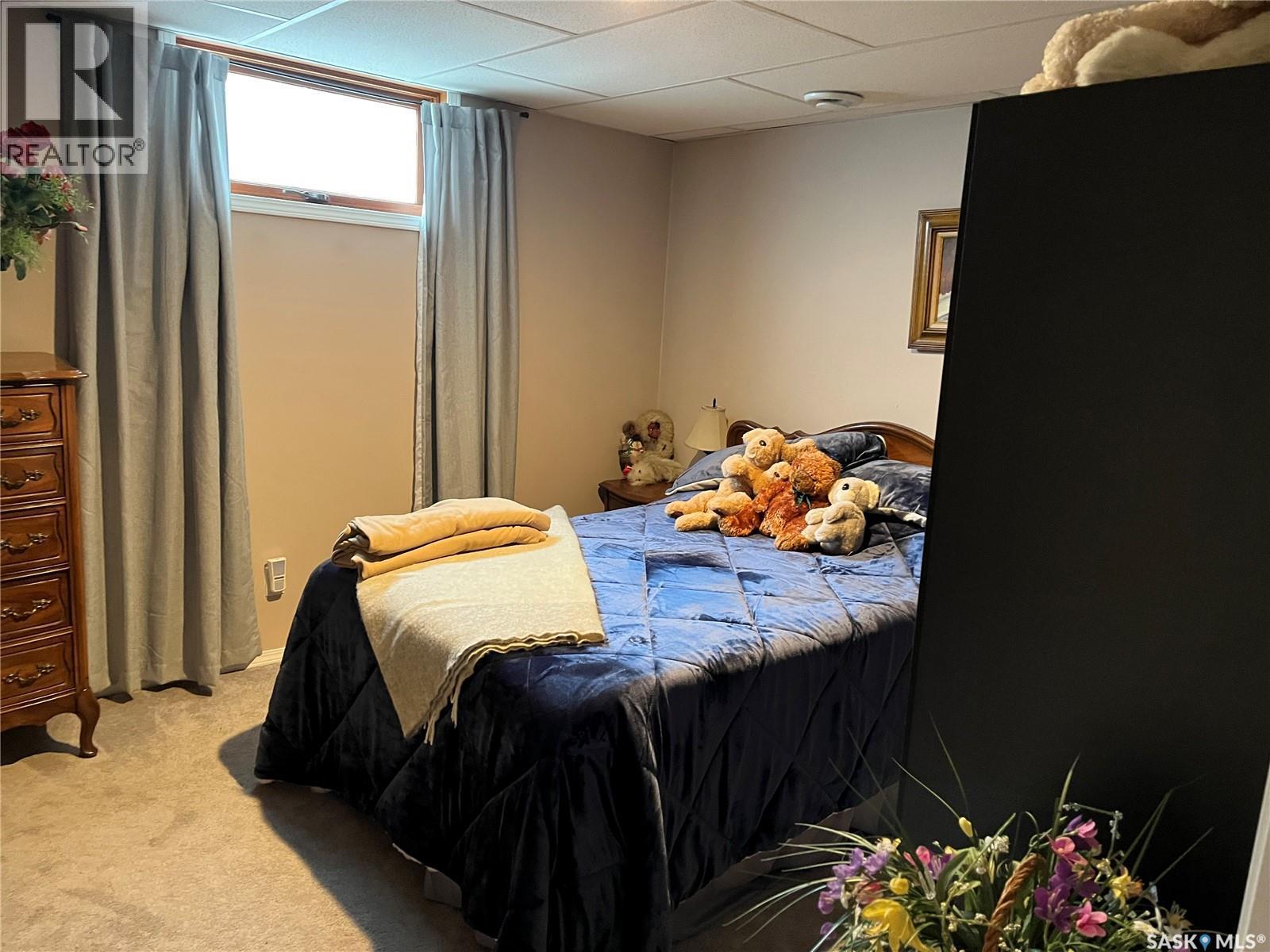 108 7Th Avenue E, Lafleche, SK - Indoor Photo Showing Bedroom