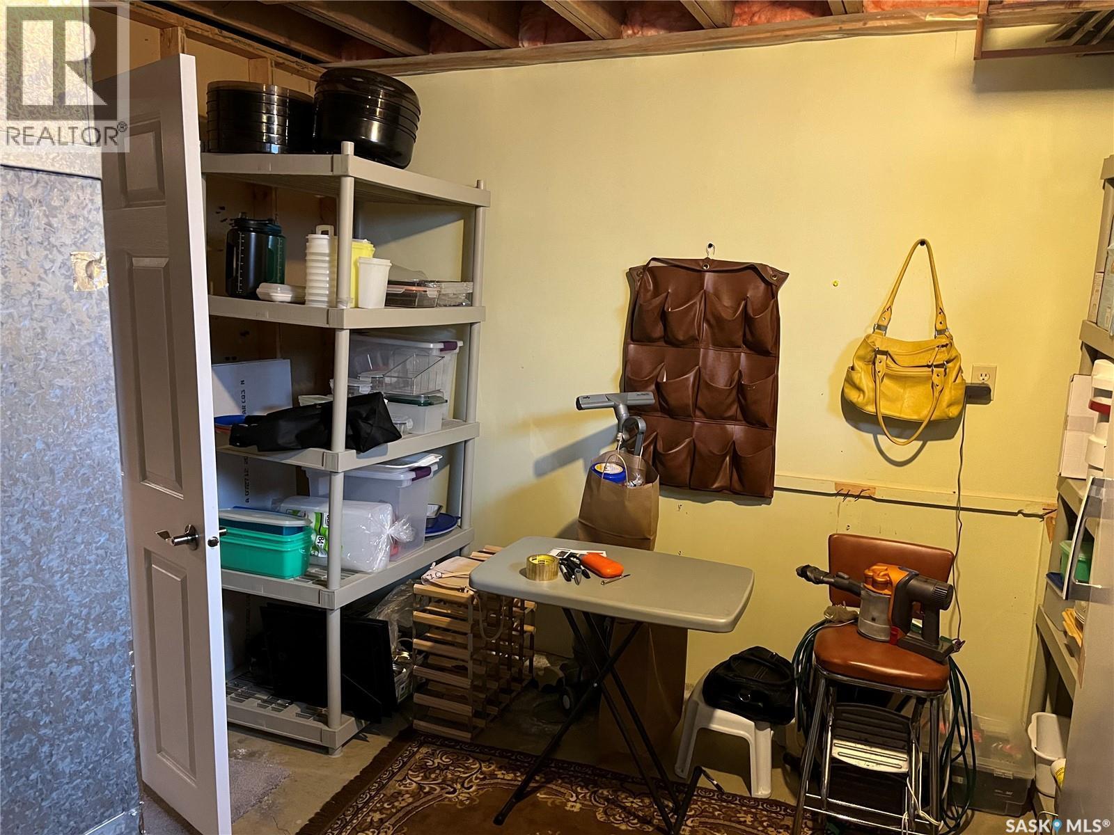 108 7Th Avenue E, Lafleche, SK - Indoor Photo Showing Basement