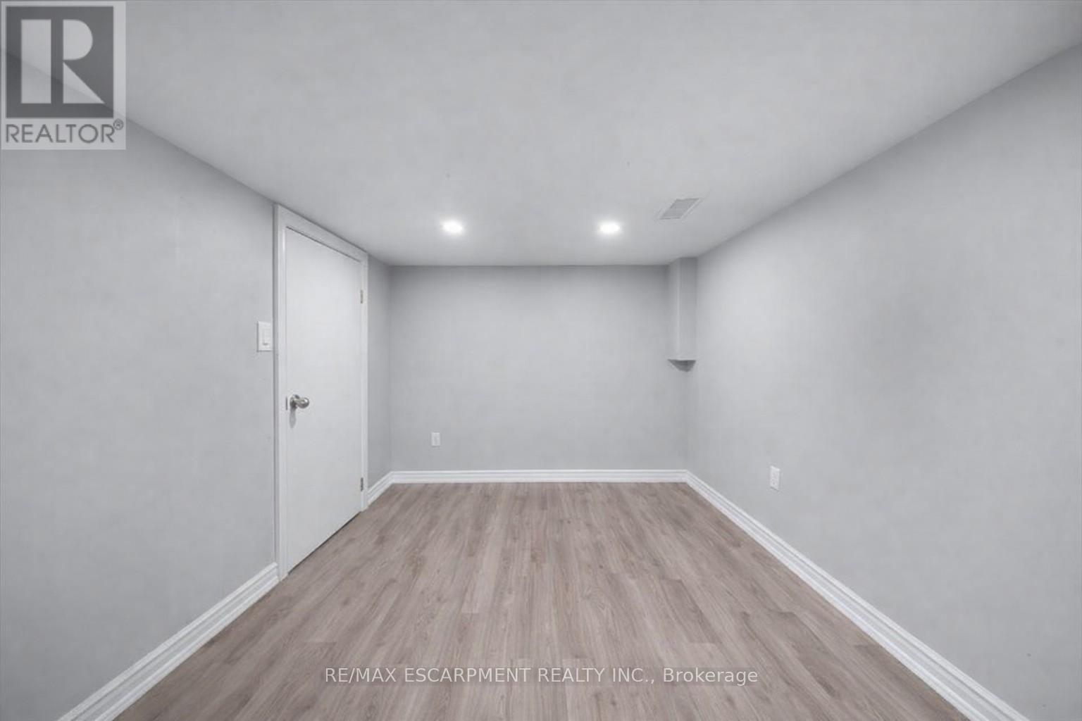 106 Lottridge Street, Hamilton, ON - Indoor