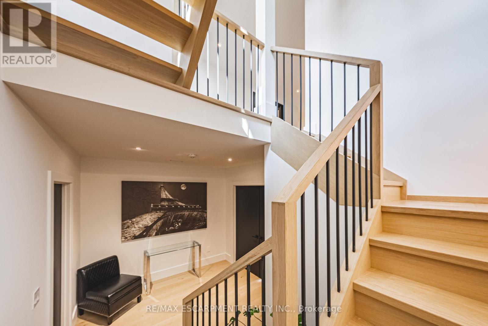 135 Eleanor Avenue, Hamilton, ON - Indoor Photo Showing Other Room