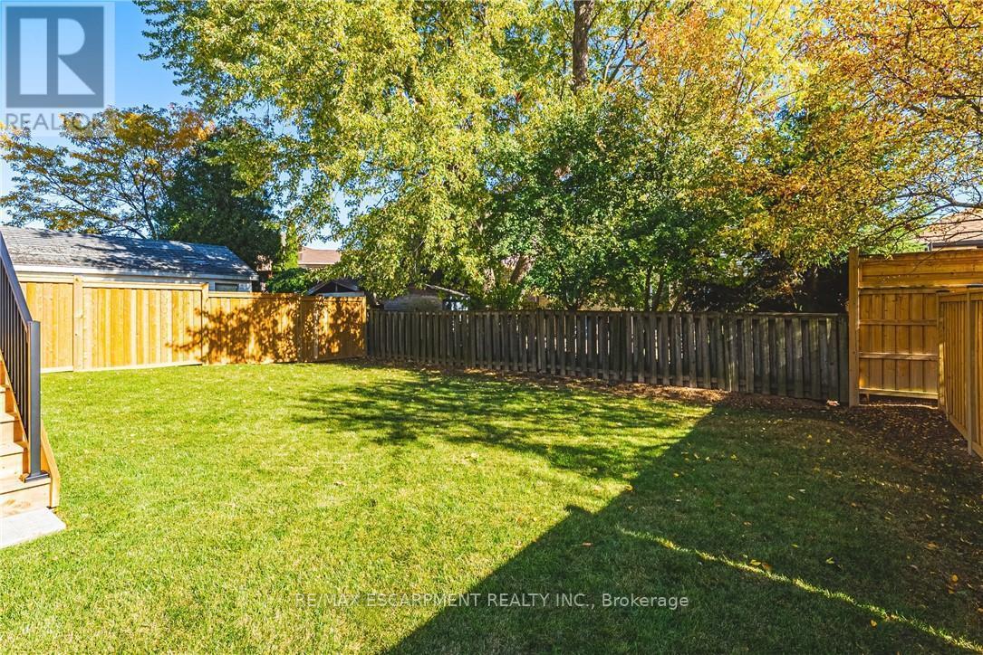 135 Eleanor Avenue, Hamilton, ON - Outdoor With Backyard