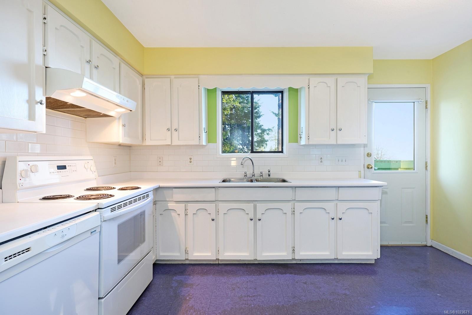 436 Pinecrest Rd, Campbell River, BC