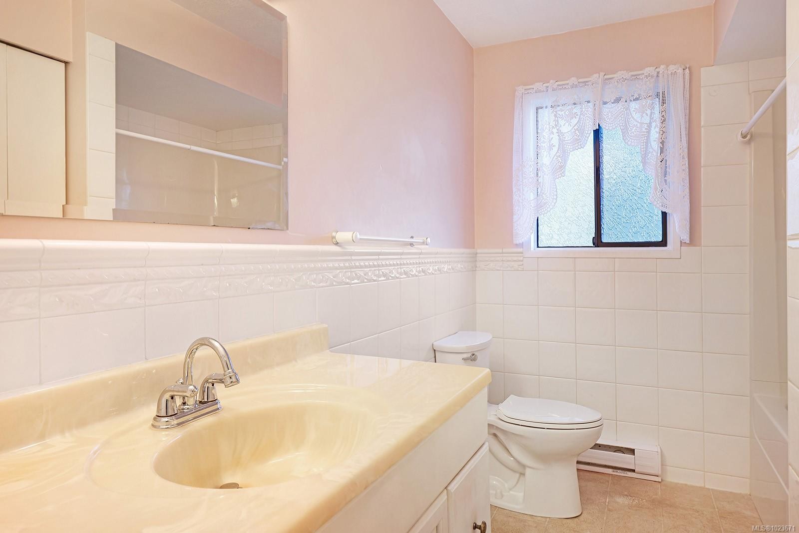 436 Pinecrest Rd, Campbell River, BC