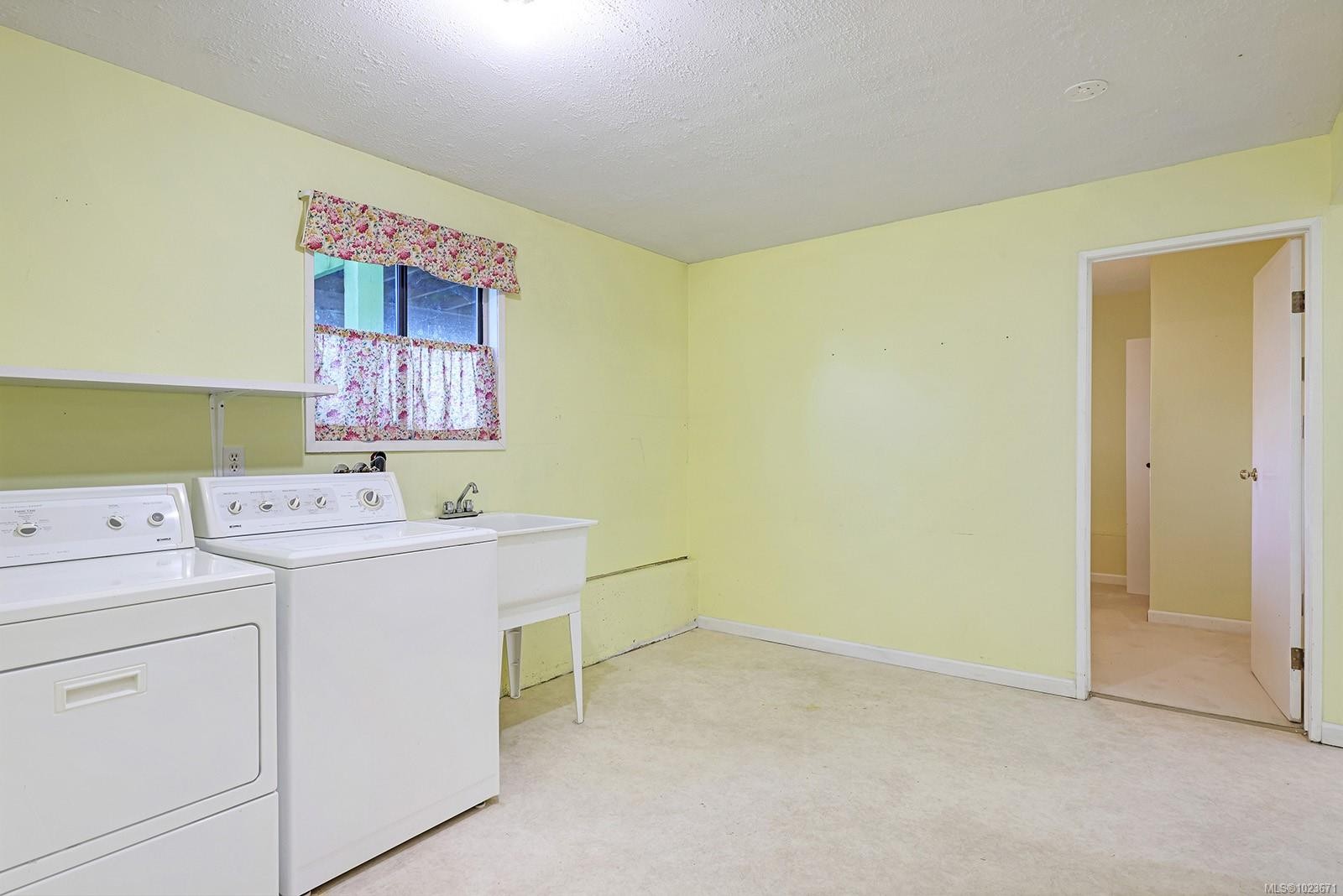 436 Pinecrest Rd, Campbell River, BC