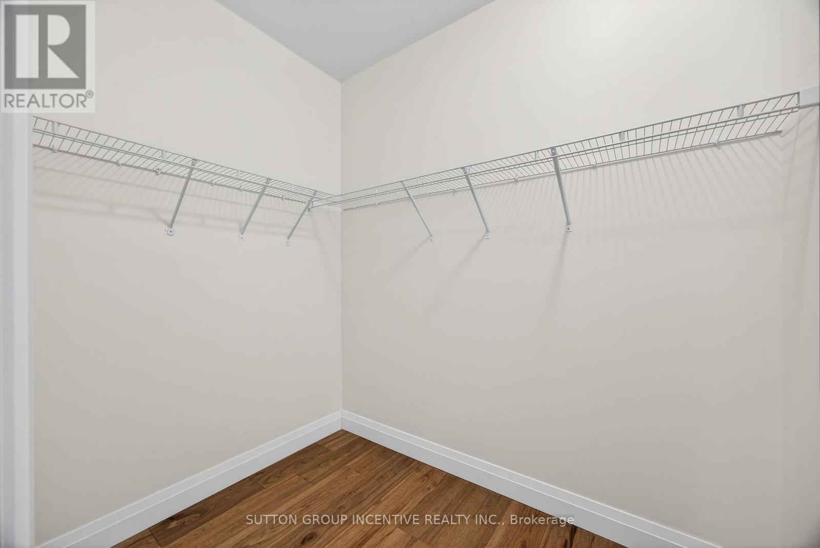 123 Ritchie Crescent, Springwater, ON - Indoor With Storage