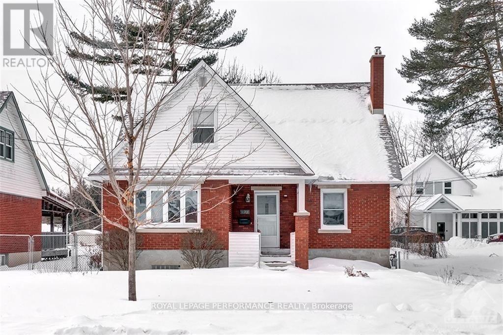 472 Woodland Avenue, Ottawa, ON - Outdoor With Facade