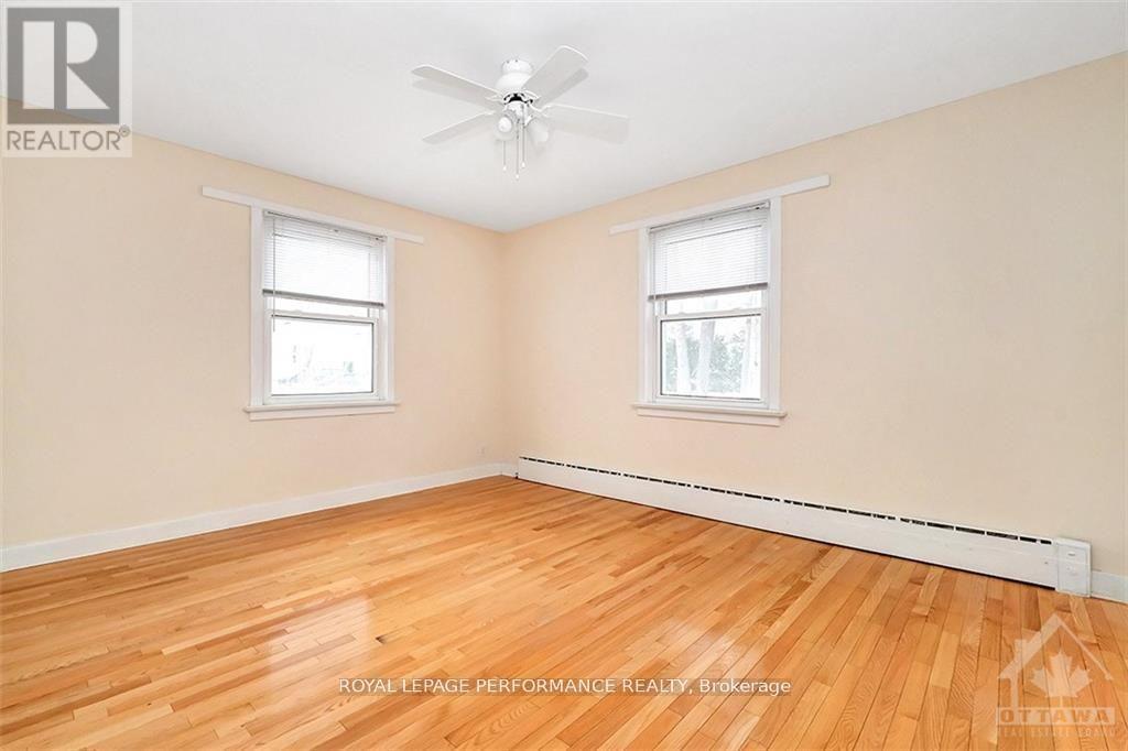 472 Woodland Avenue, Ottawa, ON - Indoor Photo Showing Other Room