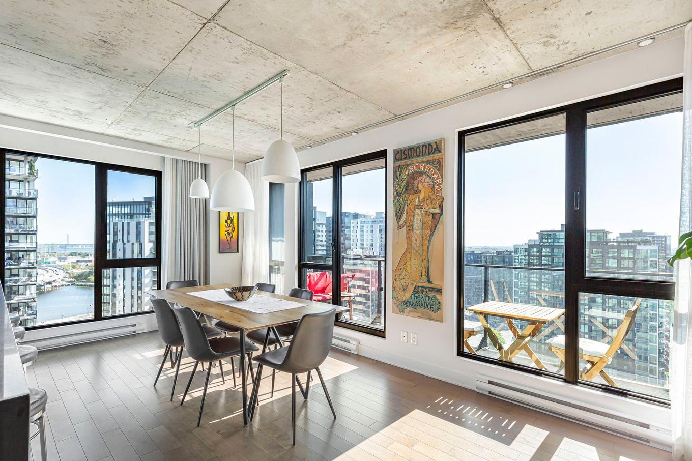 Salle à manger - 1702-195 Rue Peel, Montréal (Le Sud-Ouest), QC - Indoor Photo Showing Dining Room