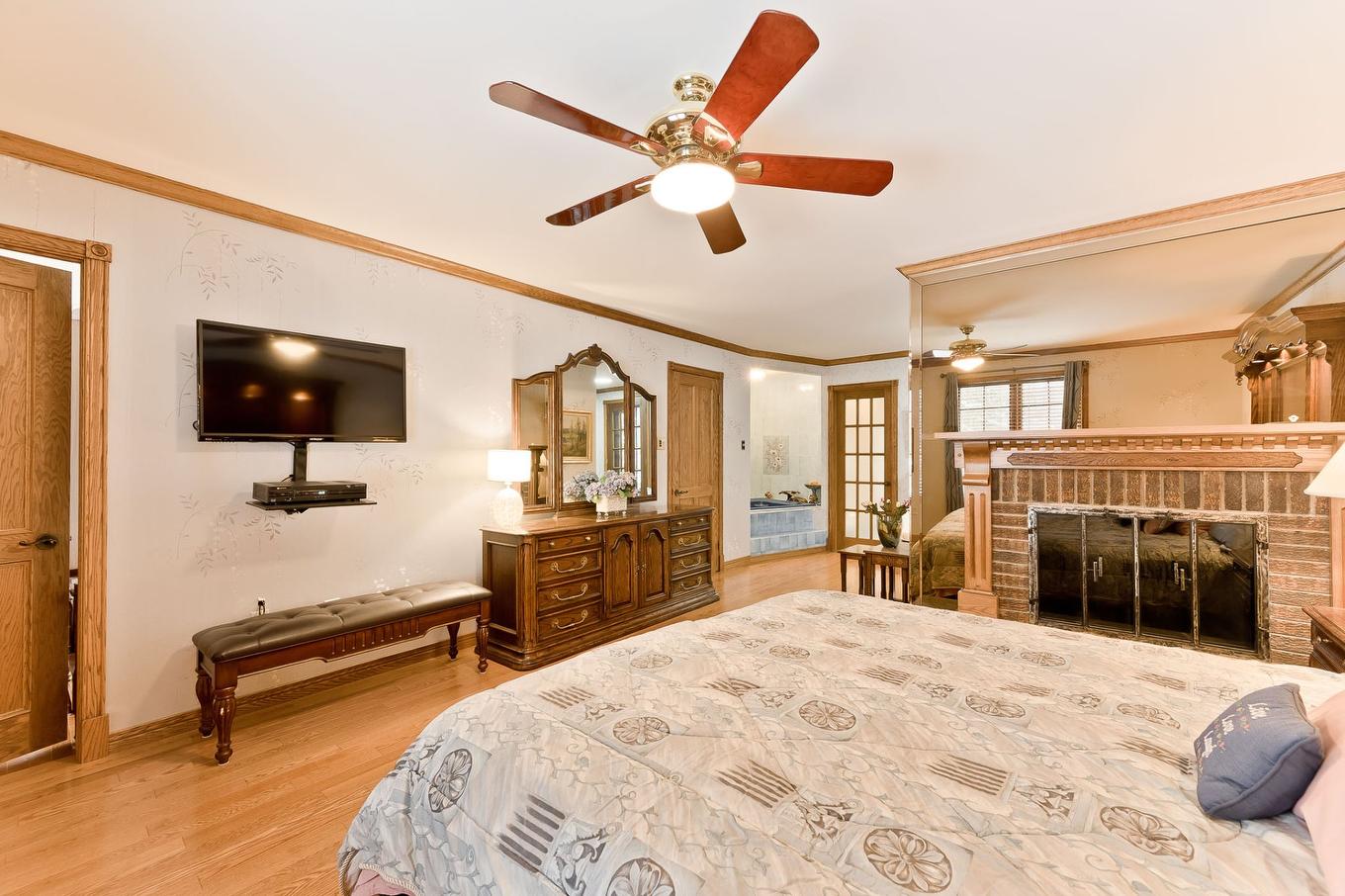 Primary bedroom - 2190 Rue Hugo, Sherbrooke (Les Nations), QC - Indoor Photo Showing Bedroom