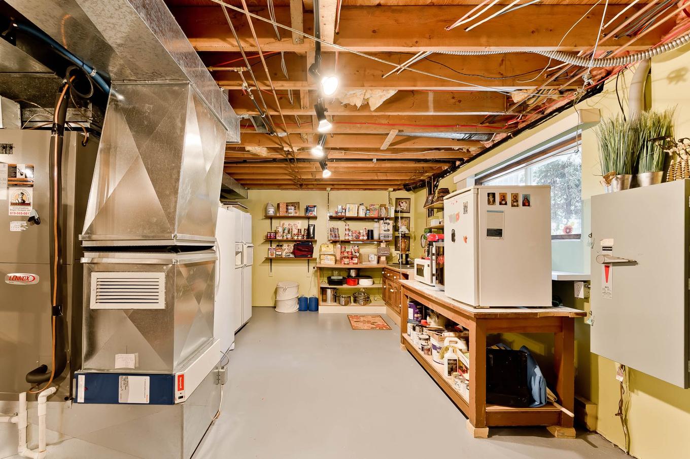 Basement - 2190 Rue Hugo, Sherbrooke (Les Nations), QC - Indoor Photo Showing Basement