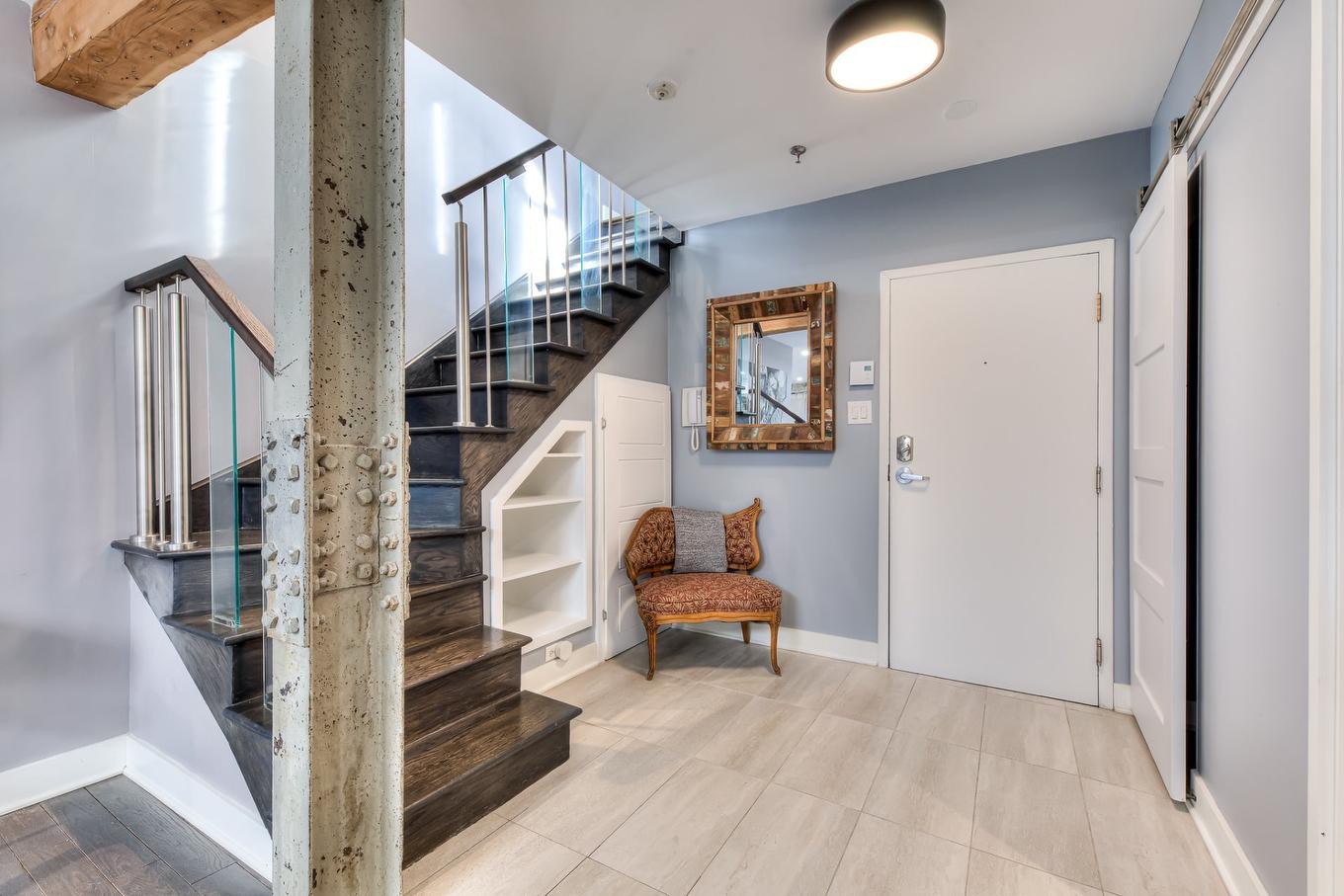 Escalier - 304-20 Rue St-Paul O., Montréal (Ville-Marie), QC - Indoor Photo Showing Other Room