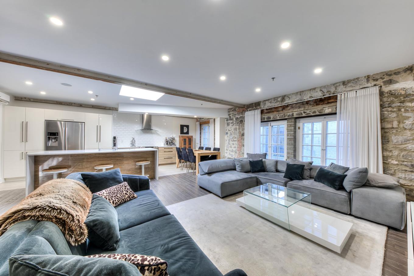 Salon - 304-20 Rue St-Paul O., Montréal (Ville-Marie), QC - Indoor Photo Showing Living Room