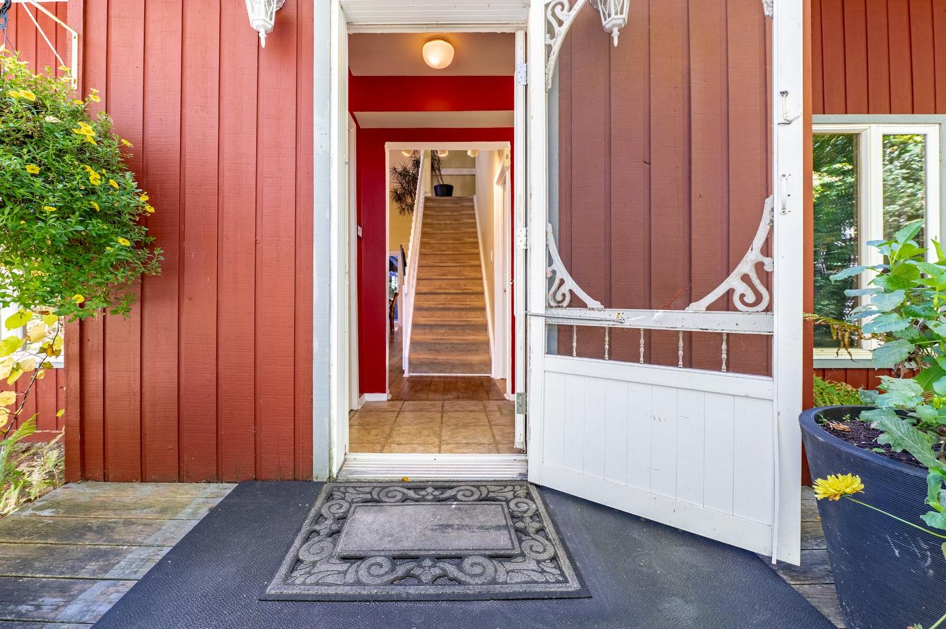 Entrée extérieure - 27 Ch. De St-Moritz, Saint-Sauveur, QC - Outdoor With Exterior