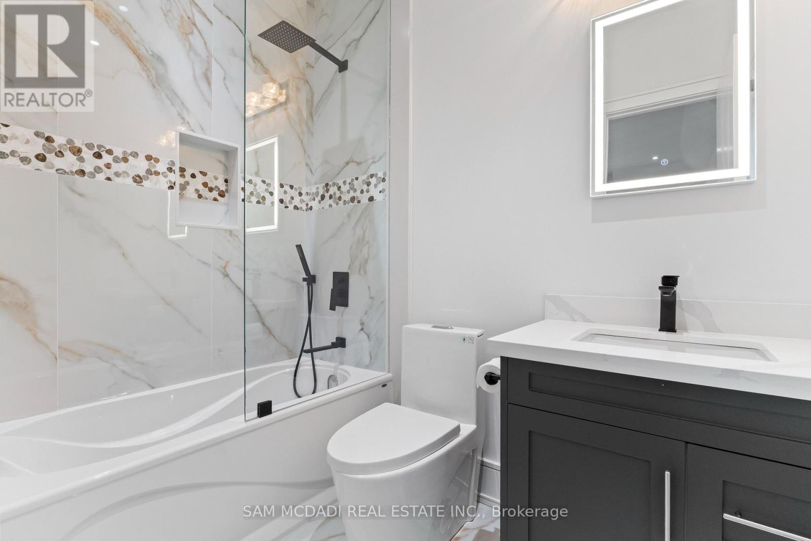 193 Mateo Place, Mississauga, ON - Indoor Photo Showing Bathroom