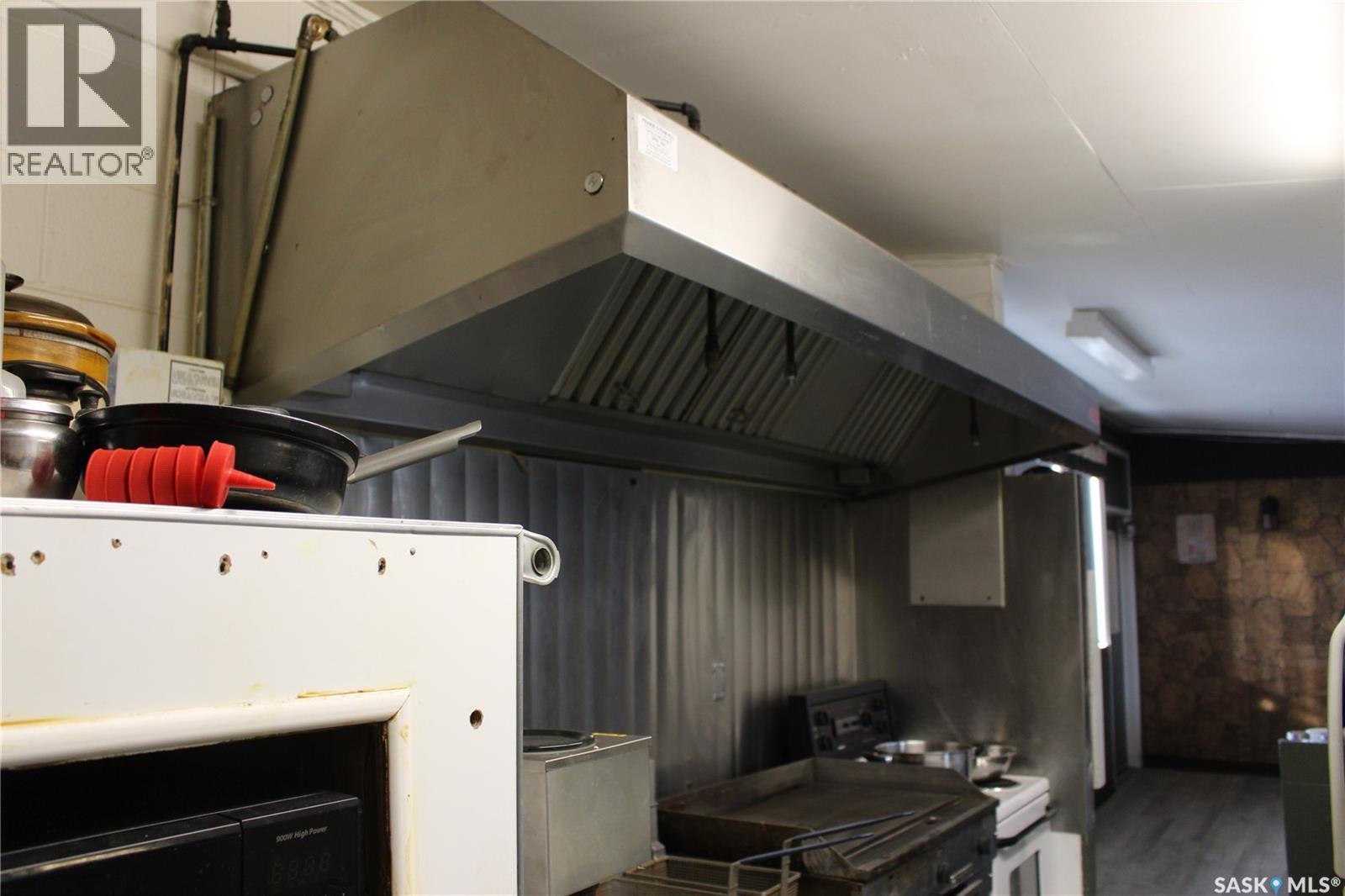 1105 Athabasca Street E, Moose Jaw, SK