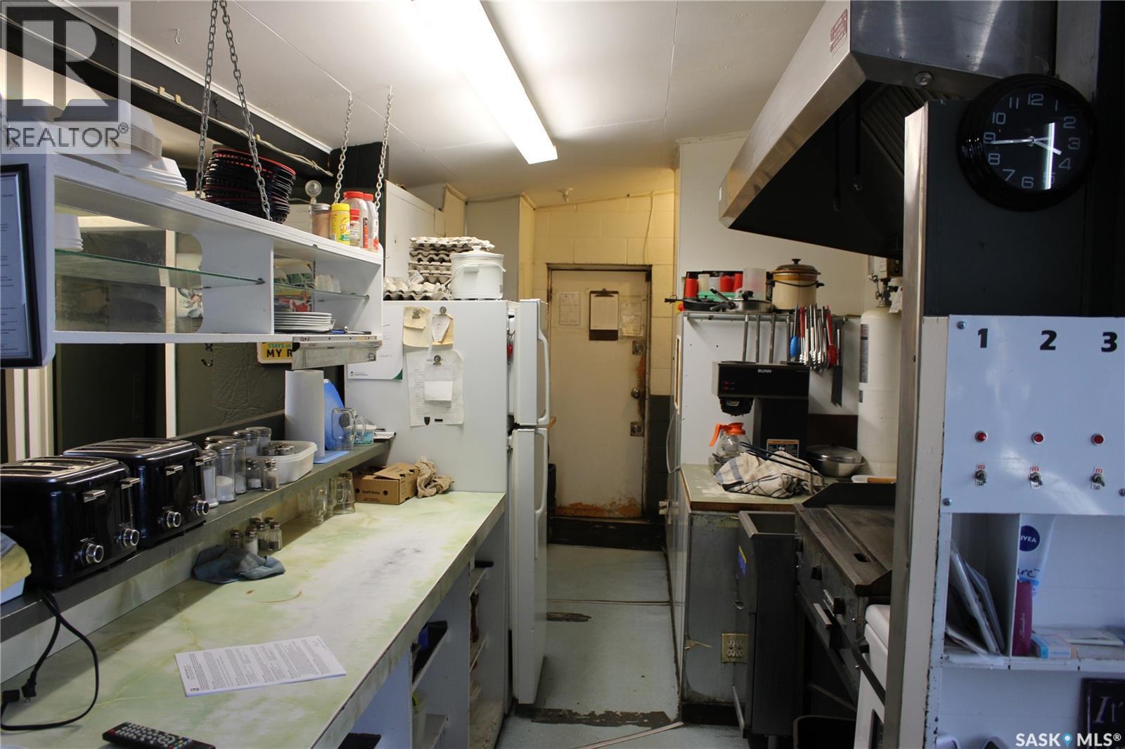 1105 Athabasca Street E, Moose Jaw, SK