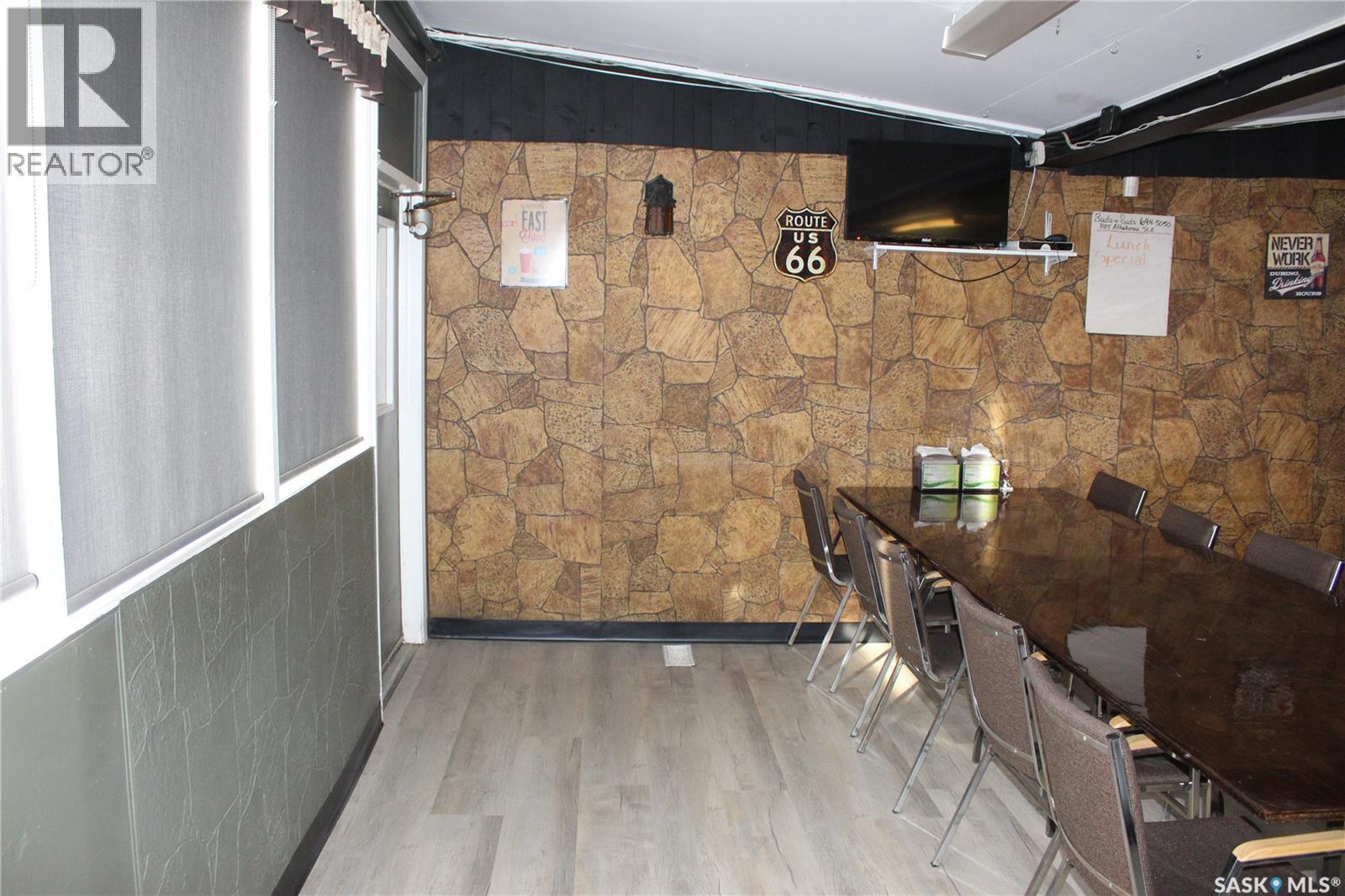 1105 Athabasca Street E, Moose Jaw, SK