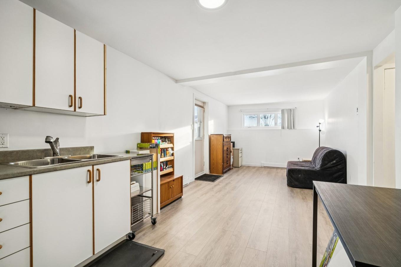 Kitchen - 6896 Boul. Julien-Bouthillier, Longueuil (Saint-Hubert), QC - Indoor Photo Showing Kitchen With Double Sink