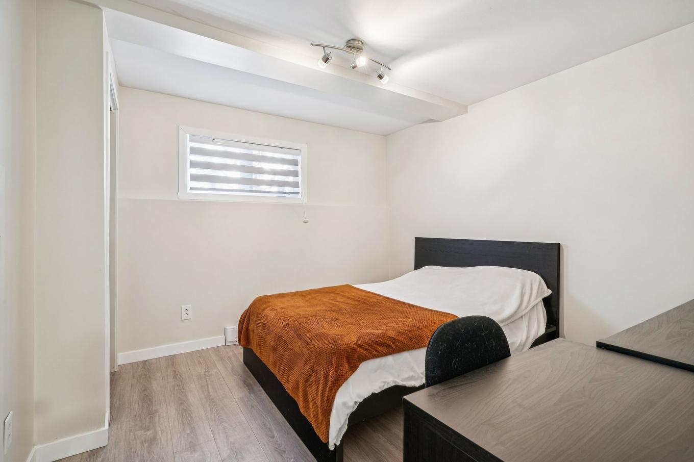 Bedroom - 6896 Boul. Julien-Bouthillier, Longueuil (Saint-Hubert), QC - Indoor Photo Showing Bedroom